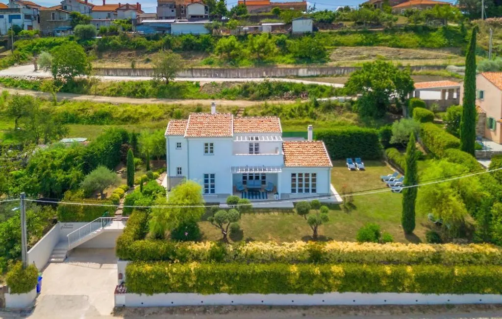 Beautiful Casa Garden Contesses In Momjan Villa Buje